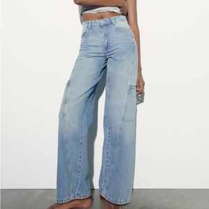 NWT ZARA Light Wash Mid-Rise Wide-Leg TRF Cargo Jeans Size 6